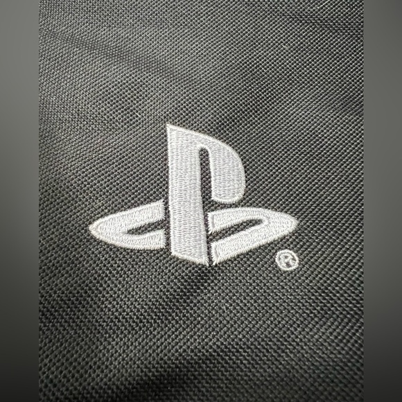 Black PlayStation duffle bag - Picture 3 of 7